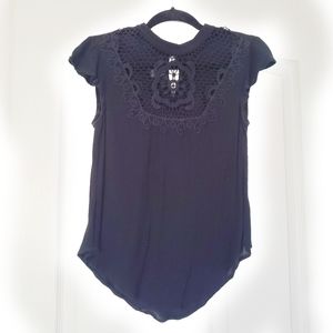 BCX Black Short Sleeve Top w/ Crochet Front